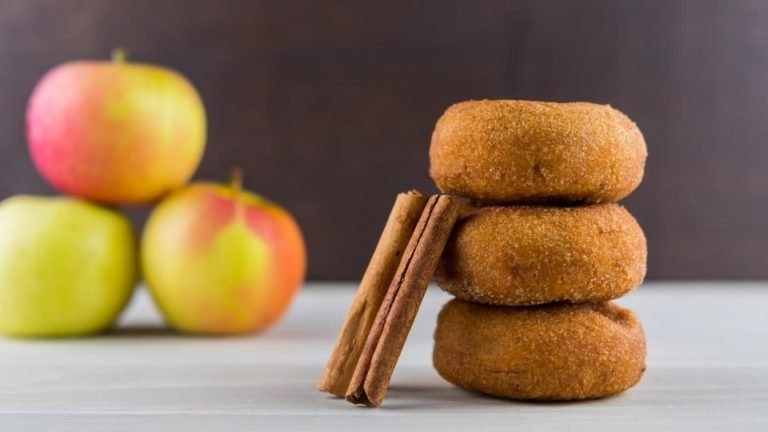 Donuts de canela y manzana